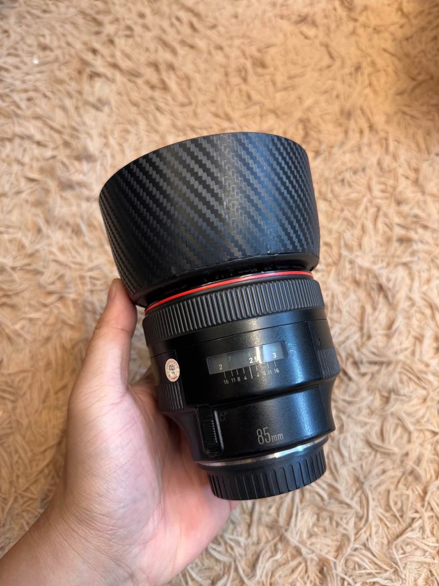 5d iii 450$, 85mm 640$, 17-40 270$, 24-105 365$, 50 1.8 130$, 