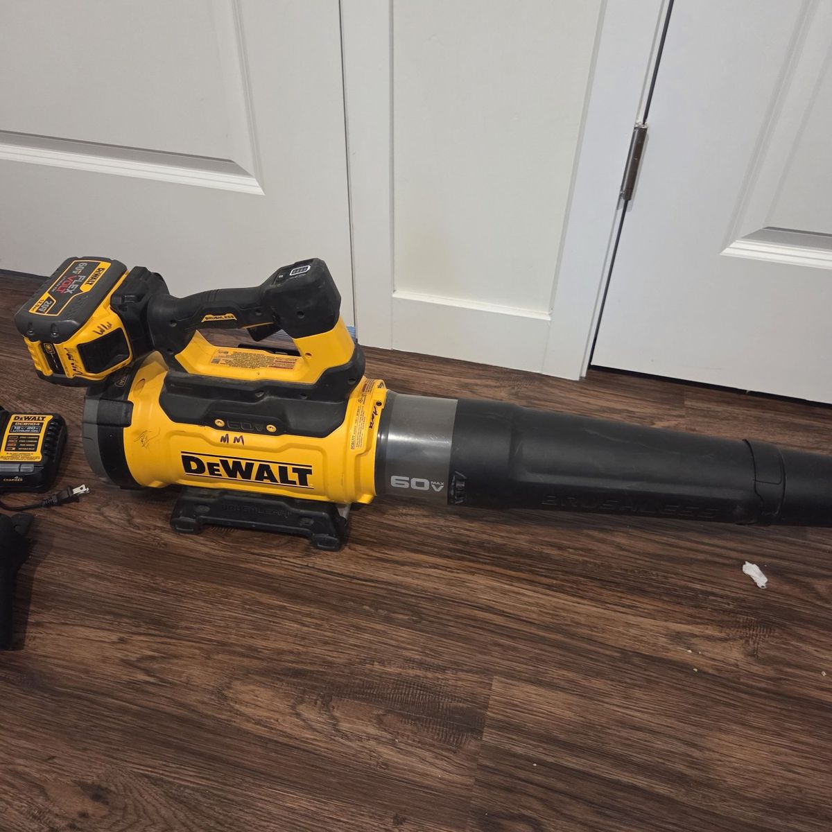 Dewalt leaf blower