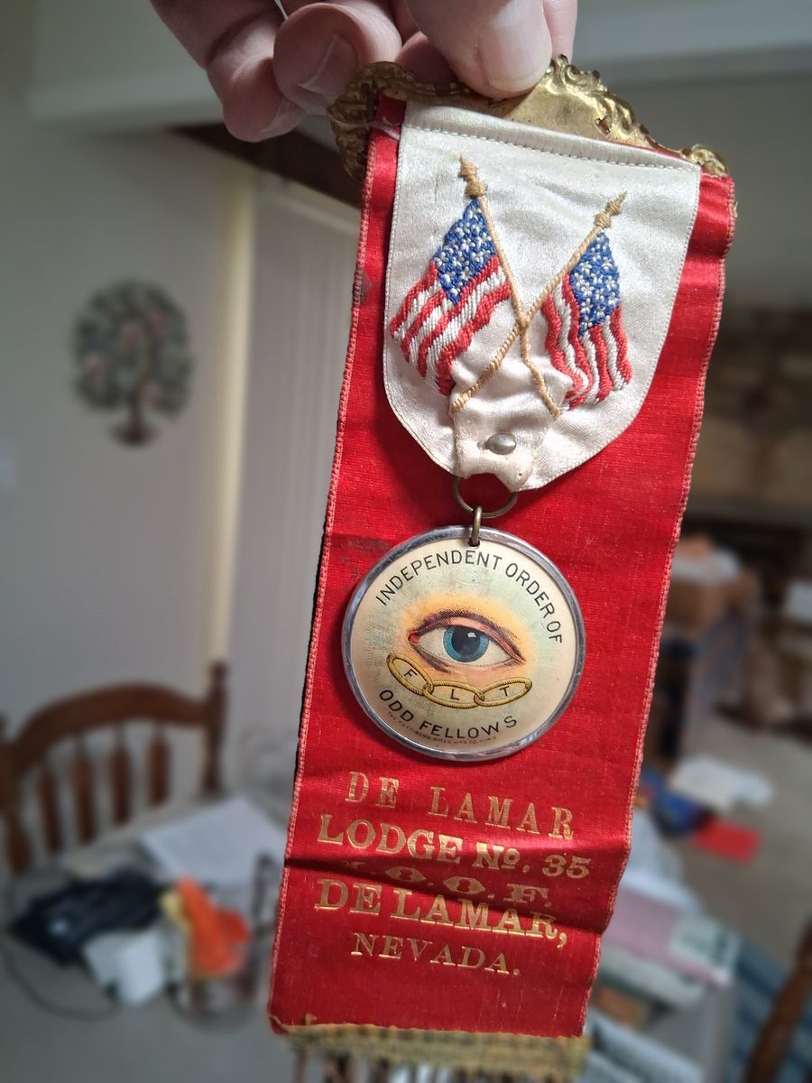 IOOF Badge for Lodge No. 35, De Lamar, Nevada (two-sided red and black badge)