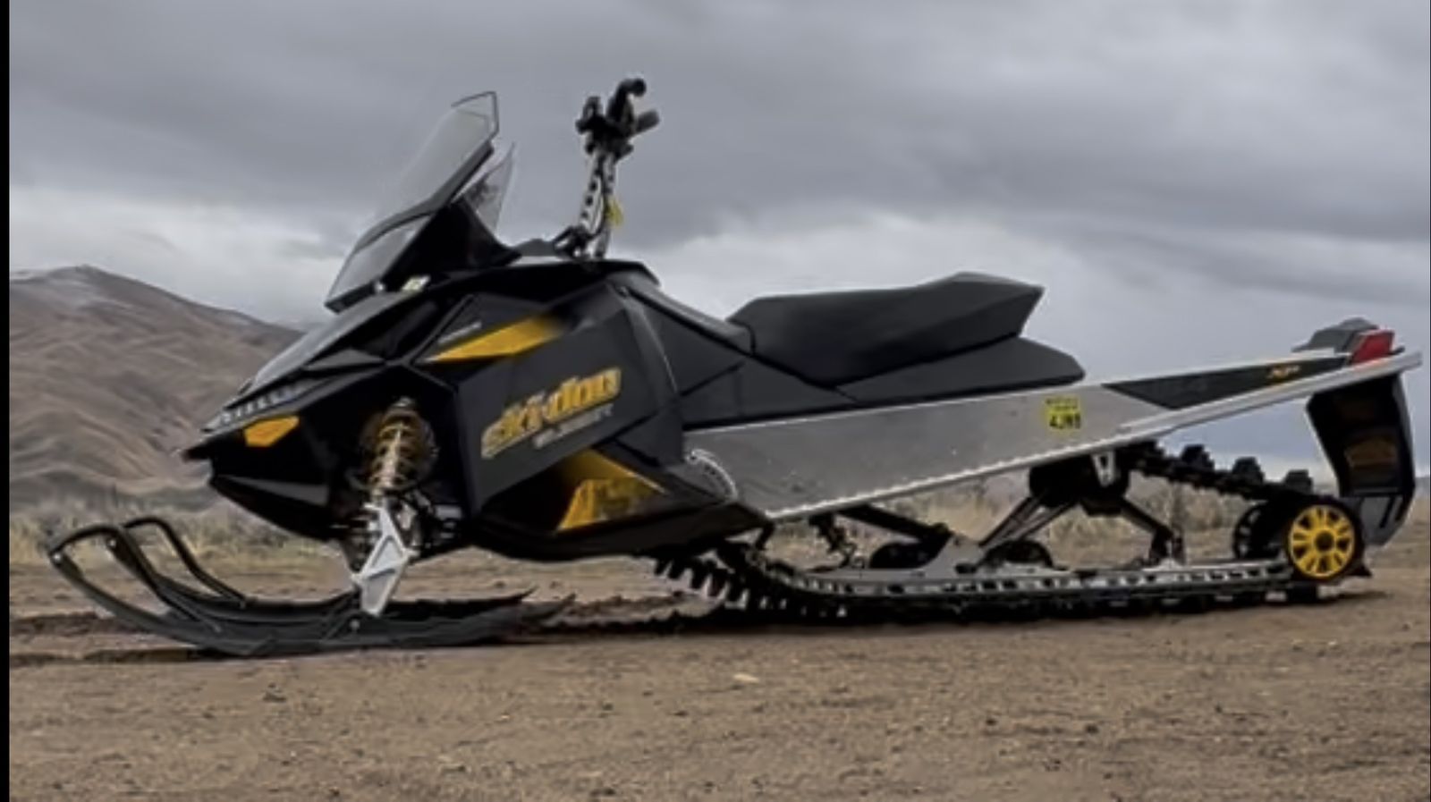 2009 Skidoo Summit 800