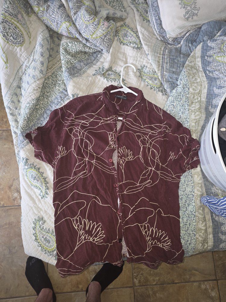 men's short sleeve collared shirt