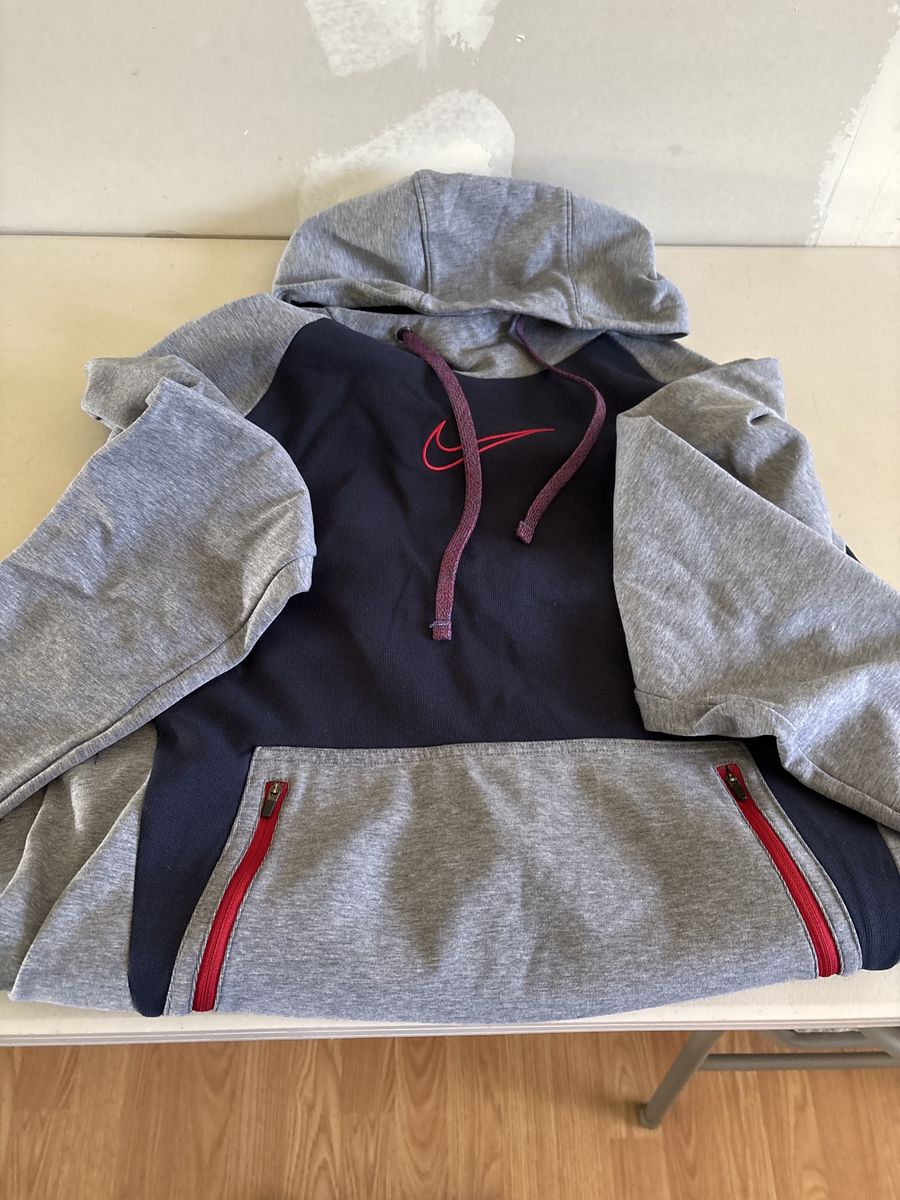 Nike Therma-Fit Size L