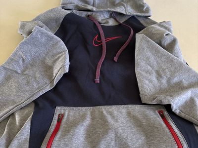 Nike Therma-Fit Size L