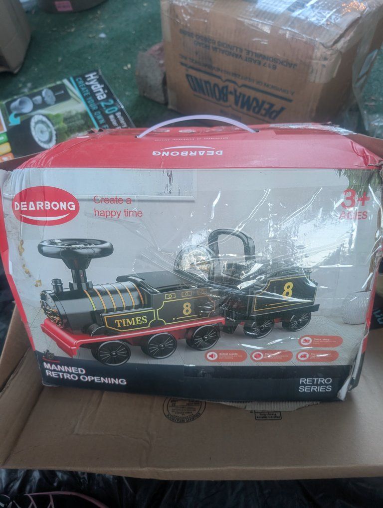 This is a Dearbong Retro Series electric ride-on locomotive toy.