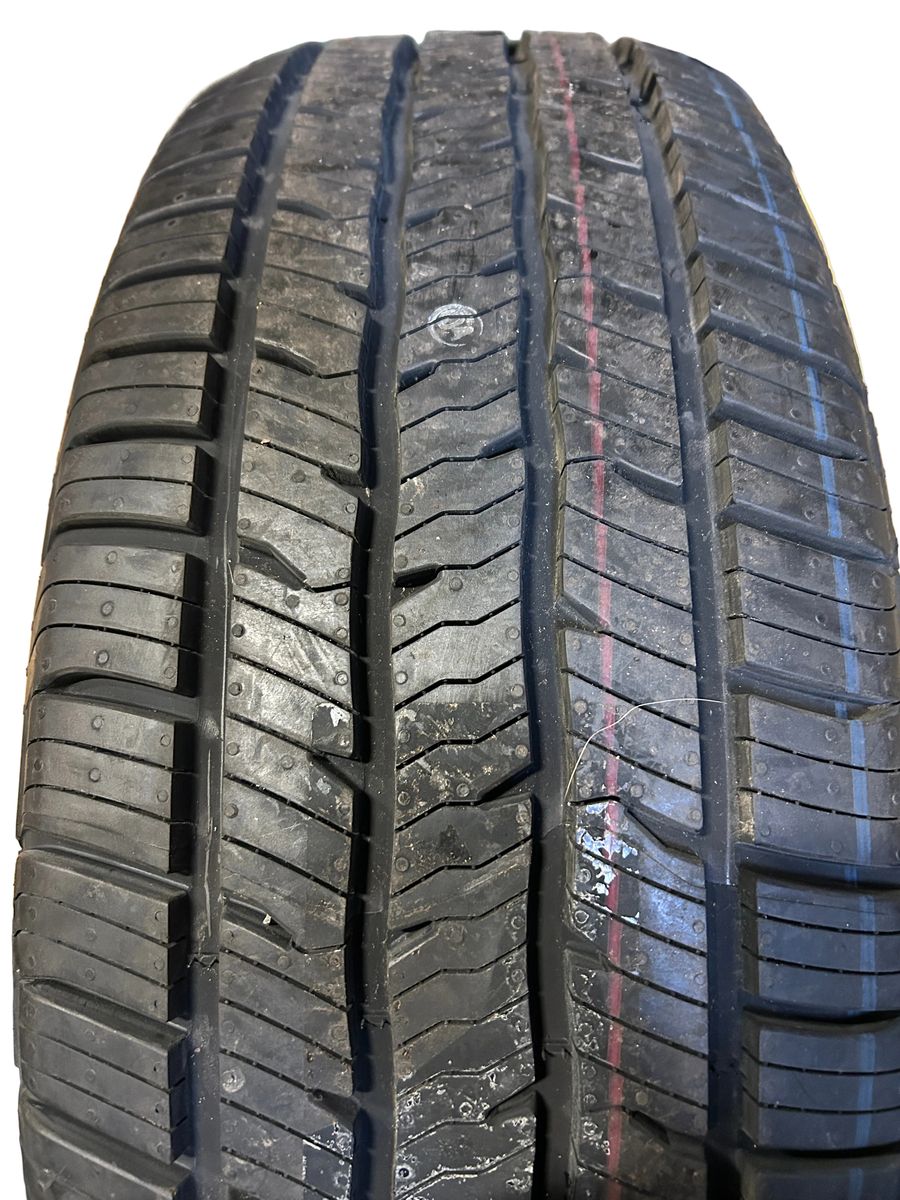4 BFGOODRICH ADVANTAGE CONTROL HT ALL SEASON BSW P 275 65 18 116T TIRE 04034