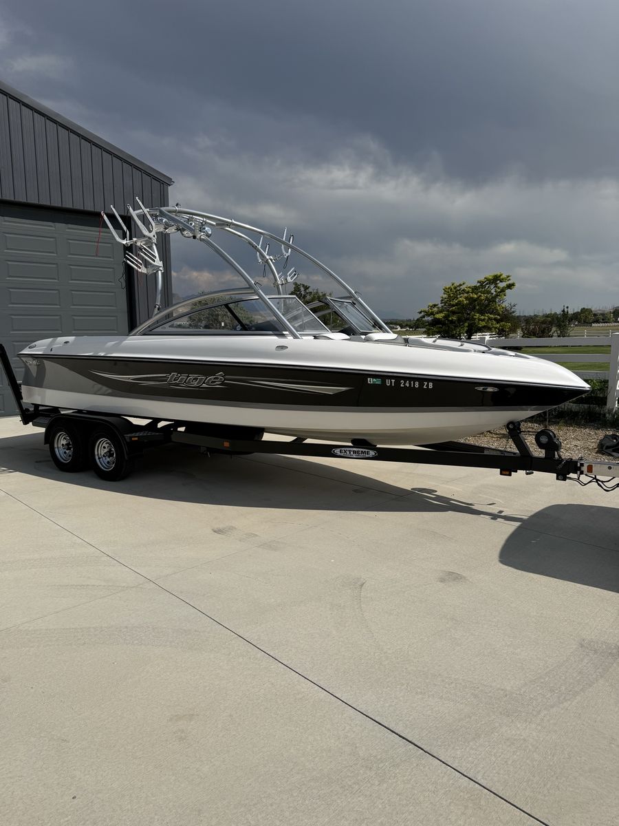 2006 Tige 24Ve • ONLY 264.5 HRS • FULL SURF SETUP