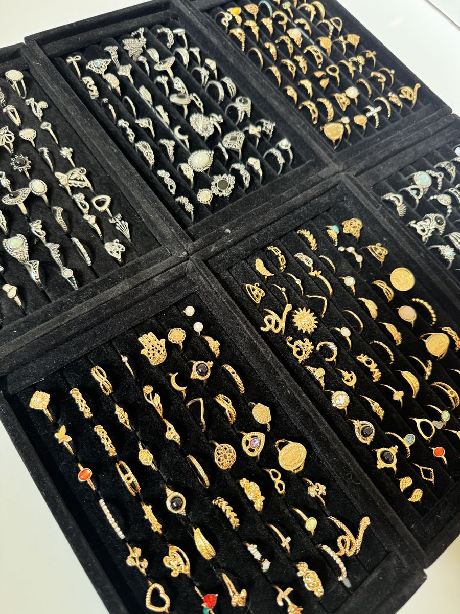 Provo yard sale 6/6 $5 jewelry brand new  hundreds of pieces