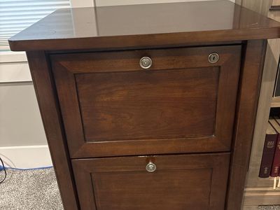 2 Drawer Wood filing cabinet w/ lock and key
