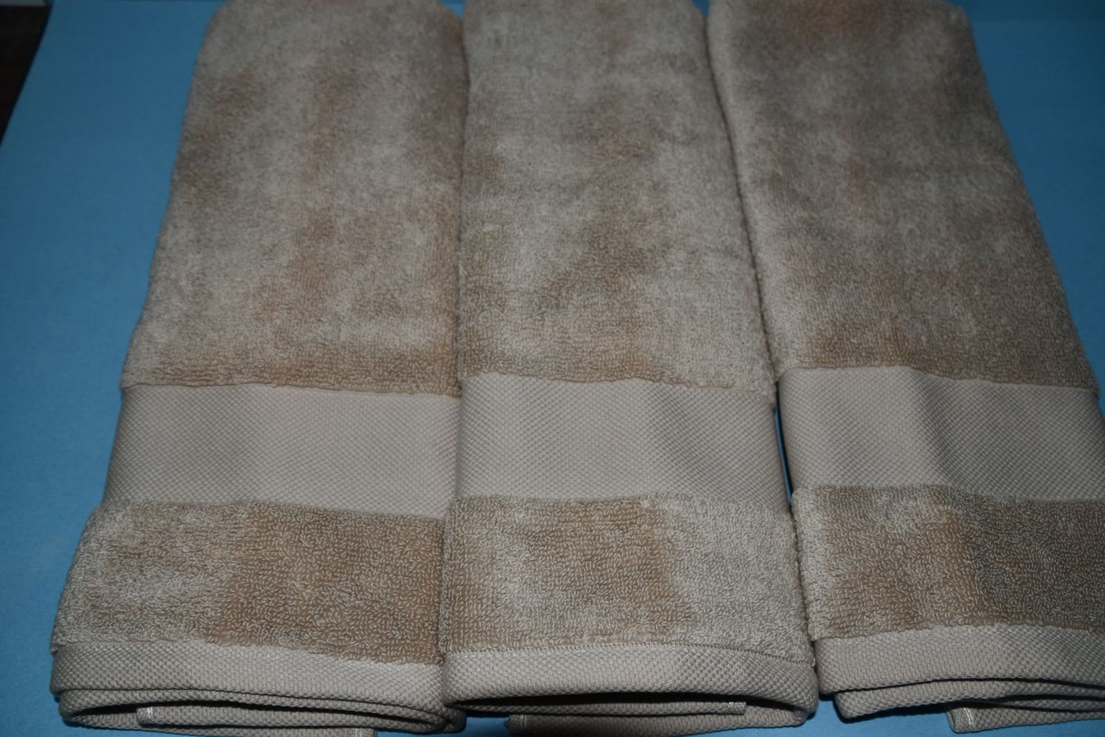 3 NEW "RALPH LAUREN" HAND TOWELS ~ LIGHT TAN ~ 100% COTTON ~ 30" x 16" ~ QUALITY ~ SO NICE!