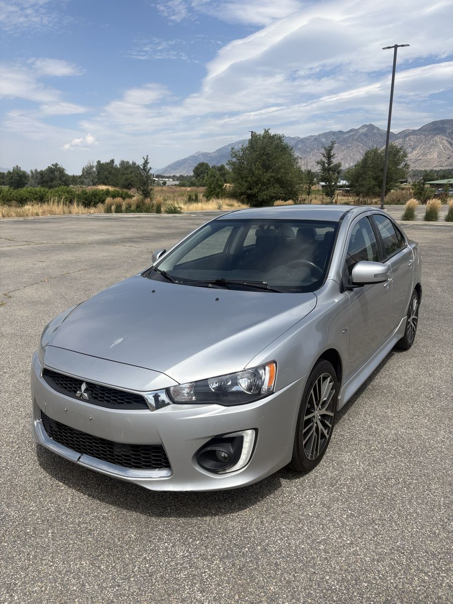 2017 Mitsubishi Lancer SE