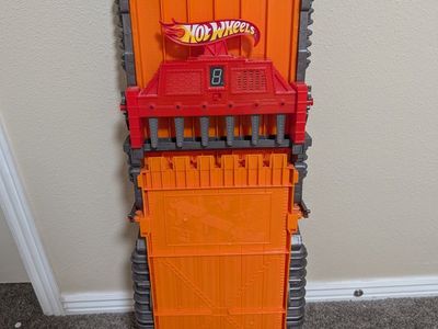 Hot Wheels Racing Ramp Toy