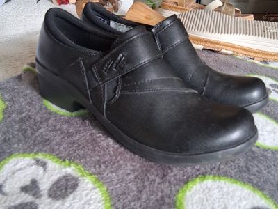 Dansko clogs sz 8.5