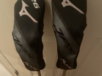 2 Mizuno JPX23 &JPX26 FLI-HI hybrids
