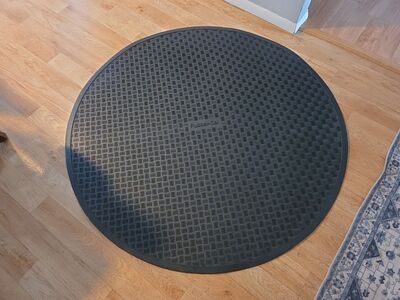 rubber-cal circular rubber floor mat 54" diameter5