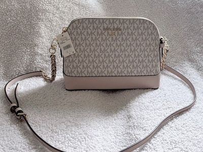 Michael Kors Jet Set Charm Large Dome bag