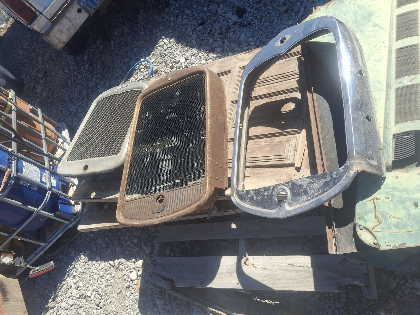 CAR PARTS FROM THE 30's chev, durant, ford, ??