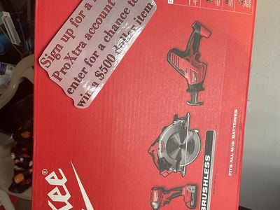 Brand New milwaukee m18 4-tool combo kit 3693-24cx