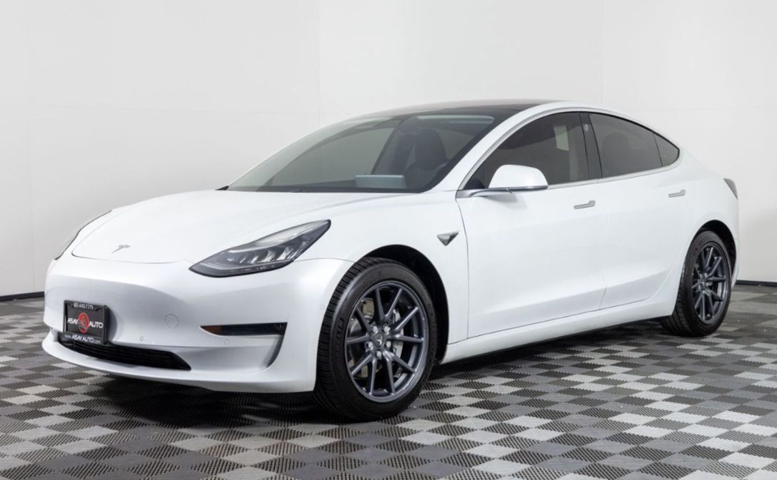 2018 TESLA MODEL 3 Long Range