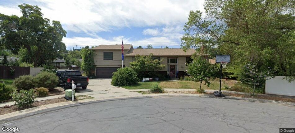 Clean, Comfortable Room Available in 6-Bedroom Cottonwood Heights Residence