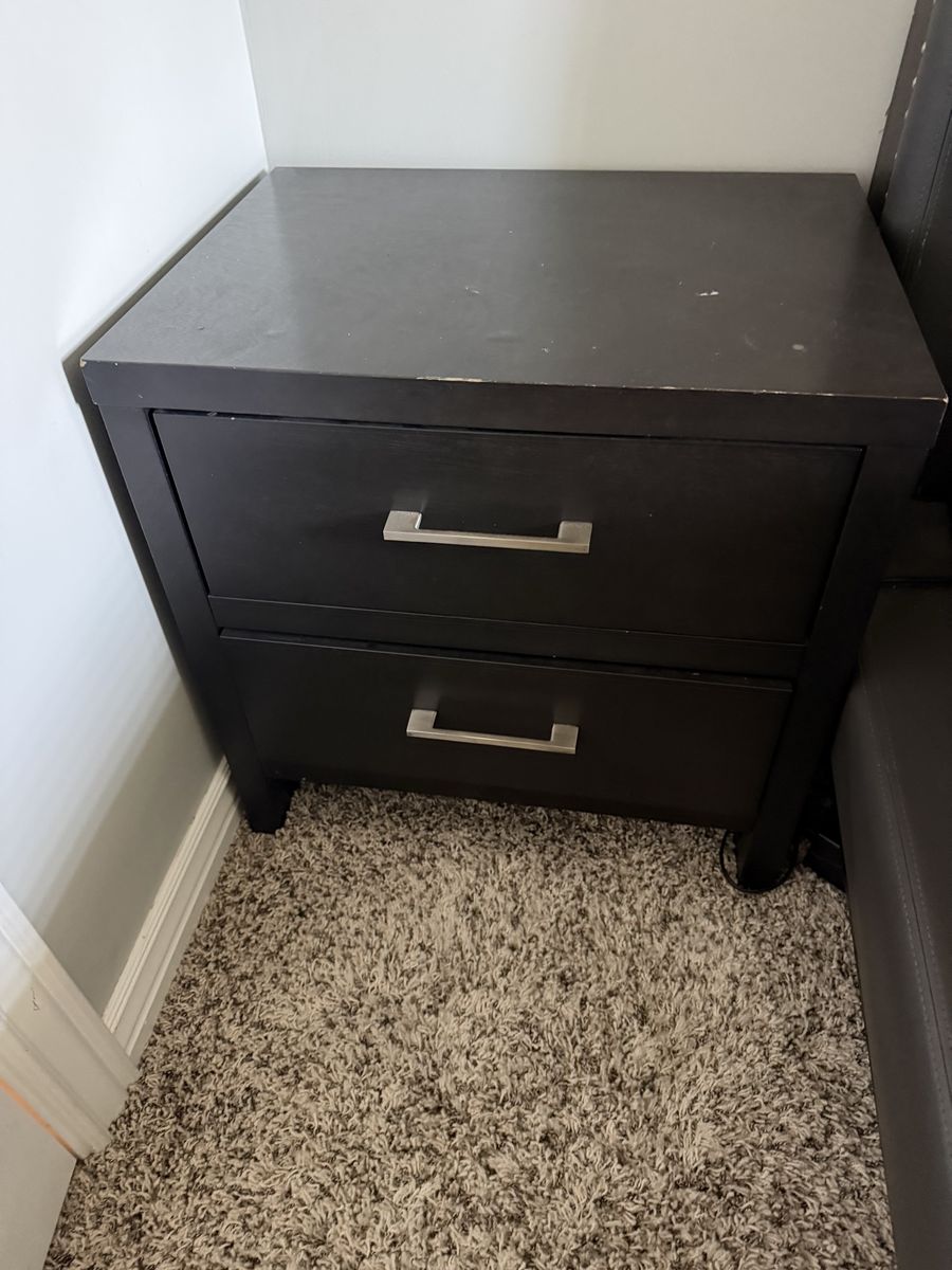 Main image 3