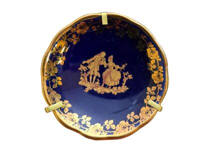 La Reine Limoges porcelain trinket dish