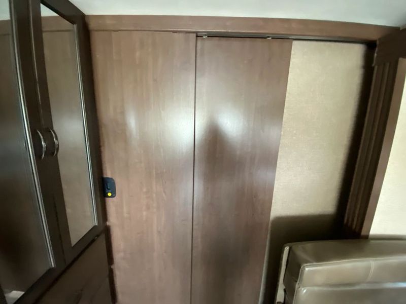 Main image 39