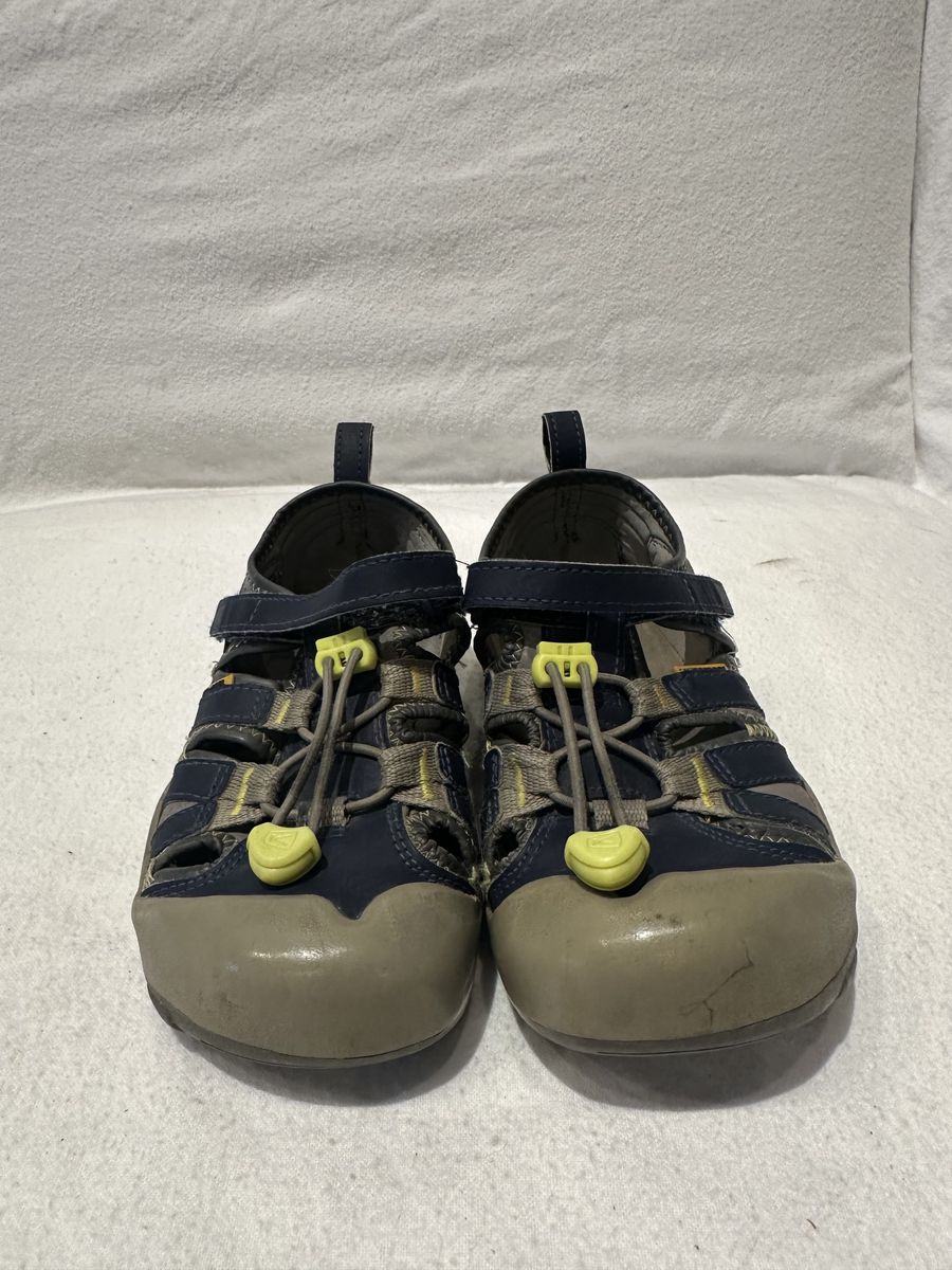 Keen Youth Size 1 Navy/Gray Washable Hiking Sandal