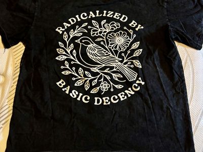 Black graphic Tee, XL