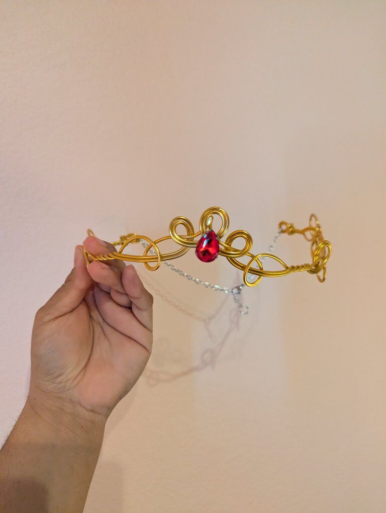 Golden wire and ruby elven Celtic tiara