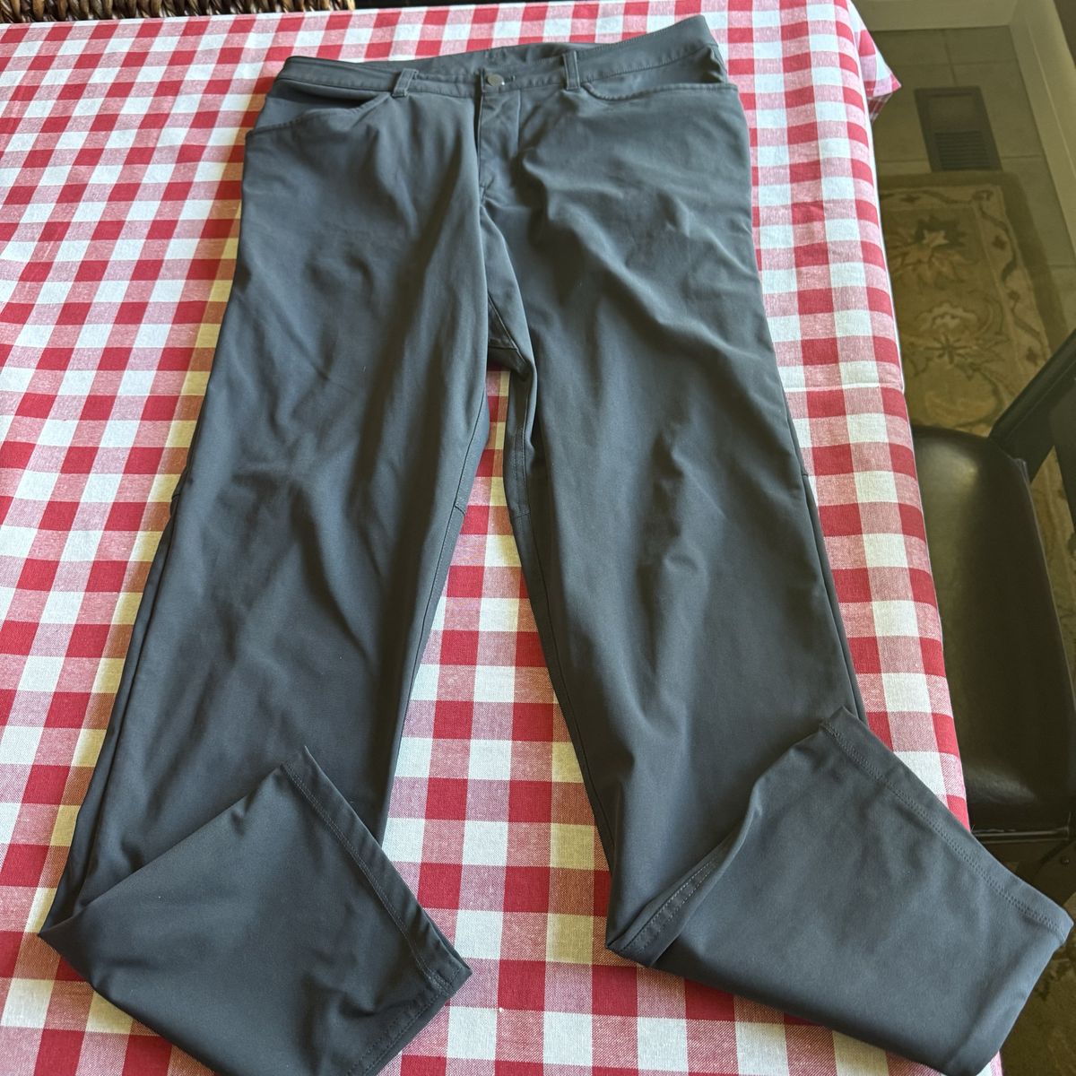 LuluLemon ABC Pants 34 X 32