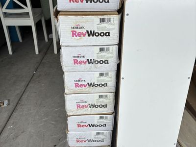 9 boxes NEW Mohawk RevWood Sand Dune Laminate flooring 12mm. 22.09 sq ft/box