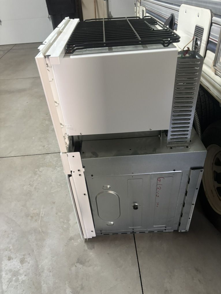 Main image 2