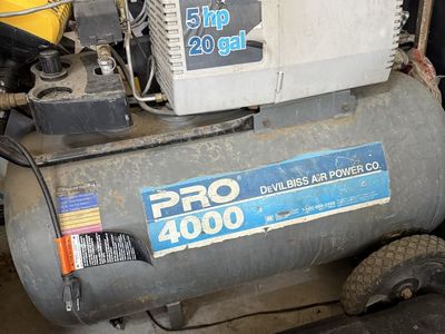 DeVilbiss Pro 4000 5 HP 20 Gallon Portable Air Compressor