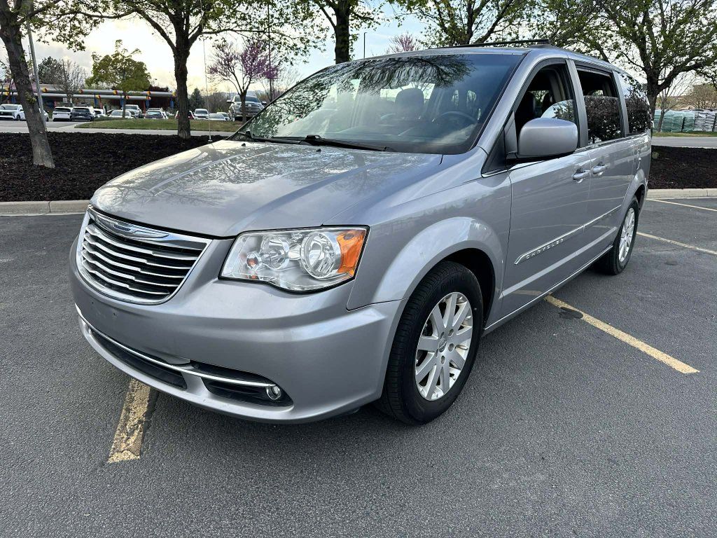 2016 Chrysler Town and Country Touring Plus