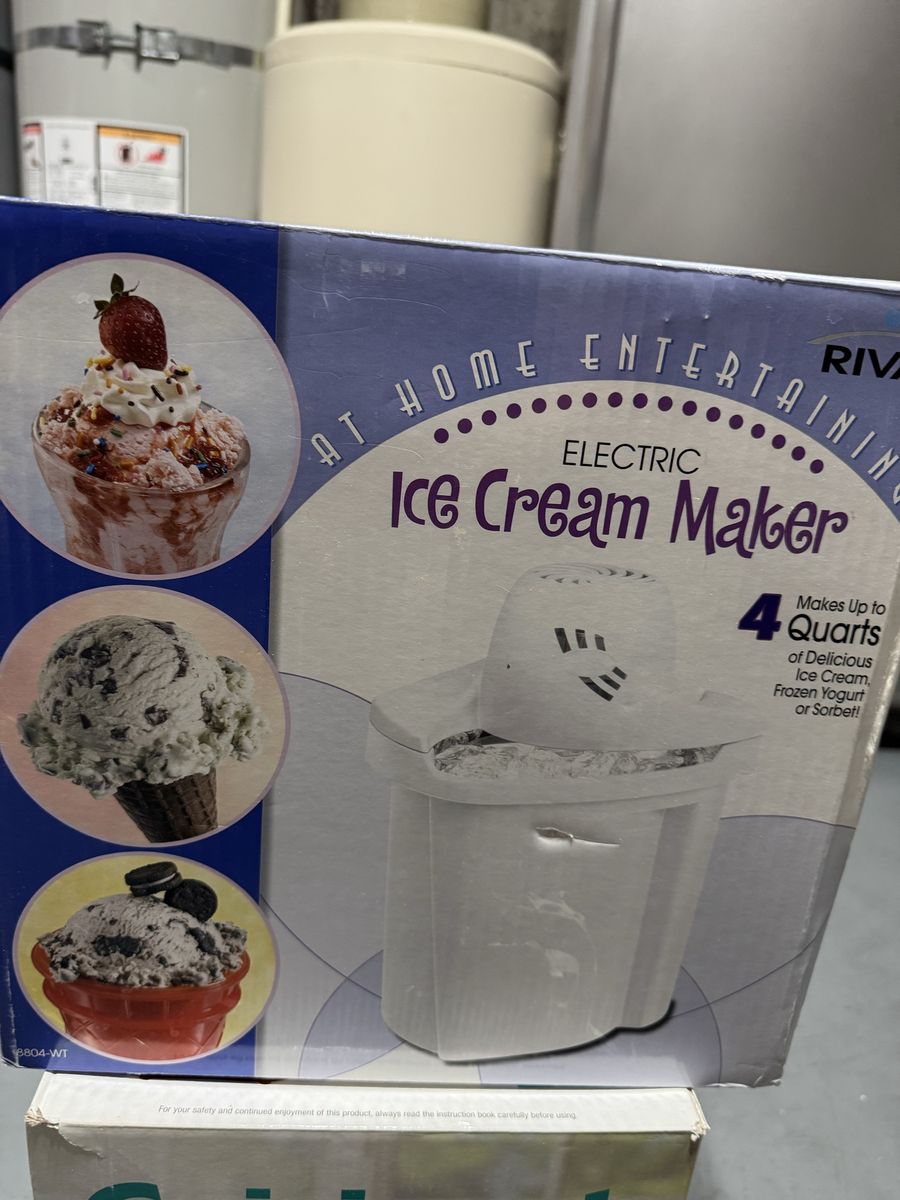 Ice cream maker