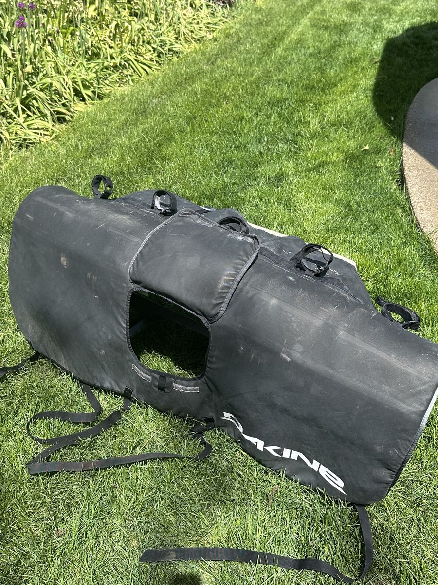 Dakine tailgate bike pad
