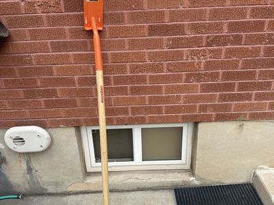New Razorback Trenching Shovel