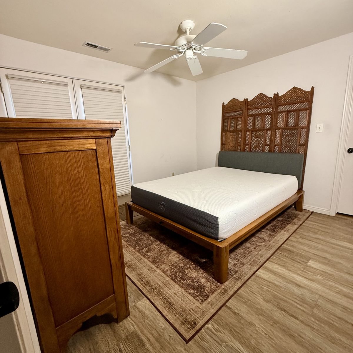 BEDROOM SET, Everything goes!