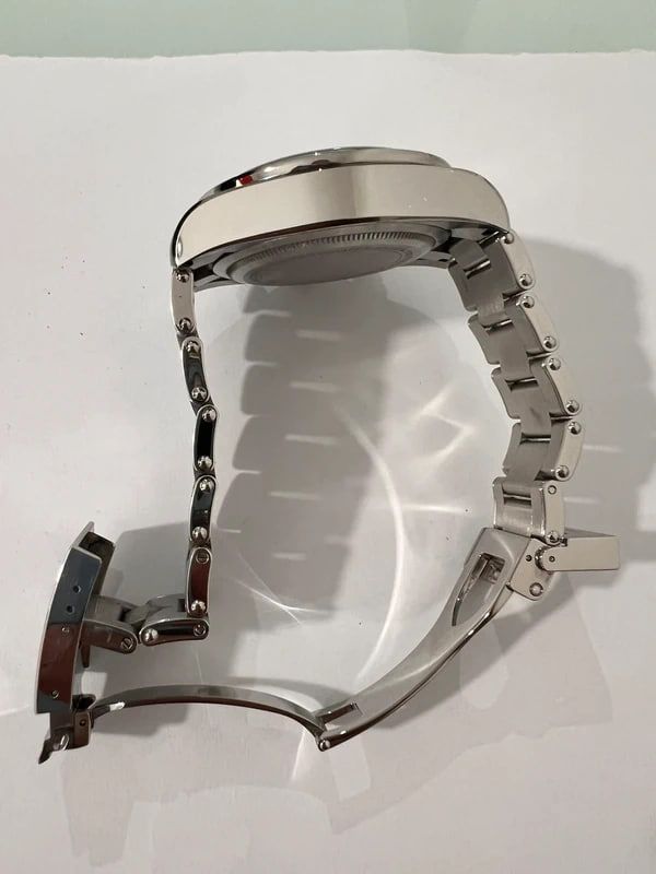 Main image 4