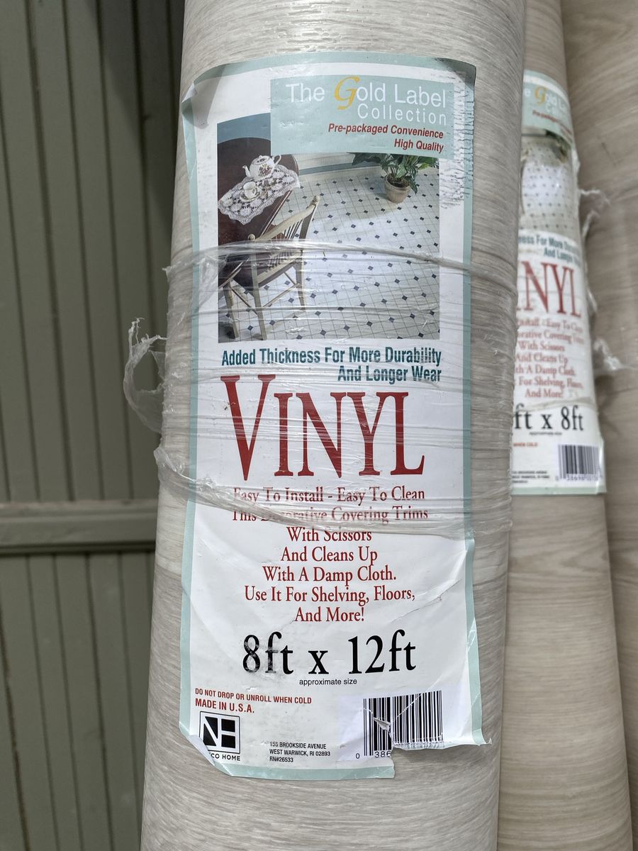 Vinyl Flooring - Light Wood Grain - Easy Install, Durable