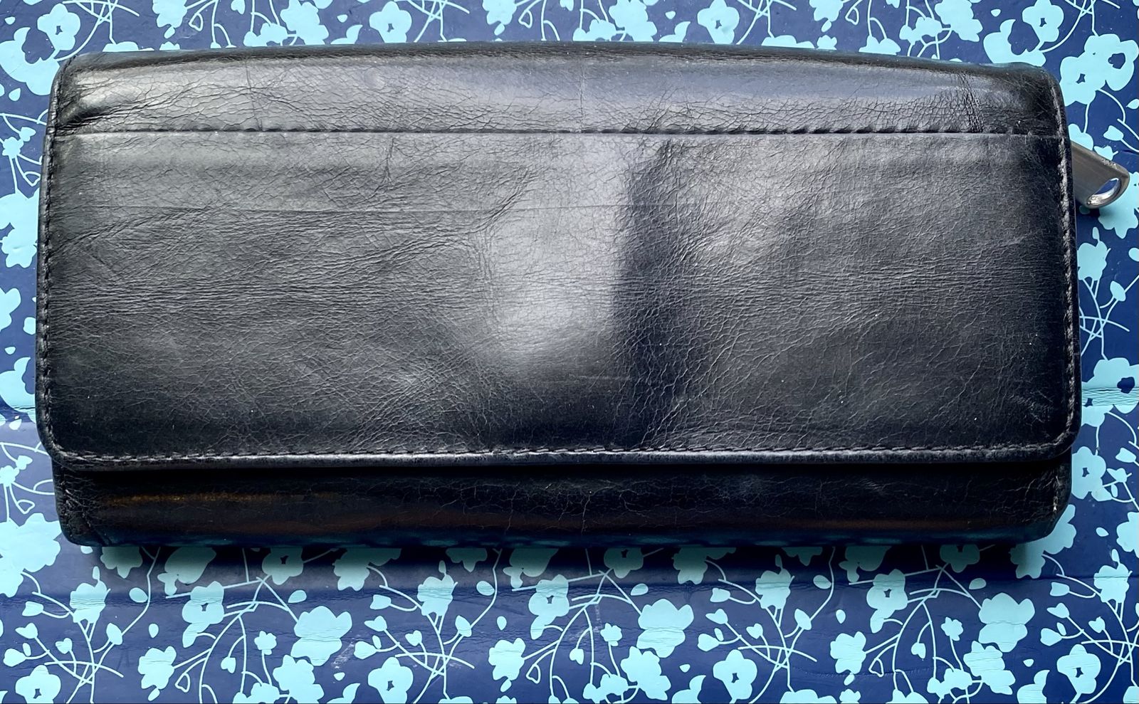 Hobo clutch wallet