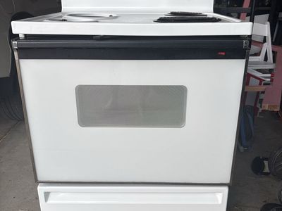 GE White Electric Range Stove Oven