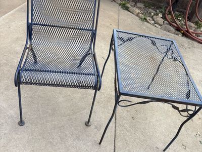 Blue Metal Mesh Outdoor Patio Chair and Side Table Set