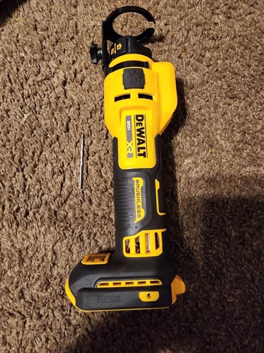 New Dewalt 20V XR Rotary Drywall Cut-out Tool