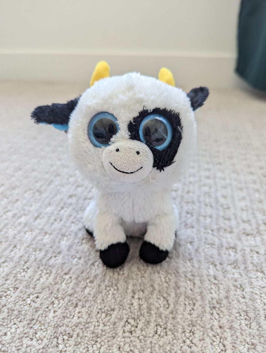 Ty Beanie Boos - Daisy the cow