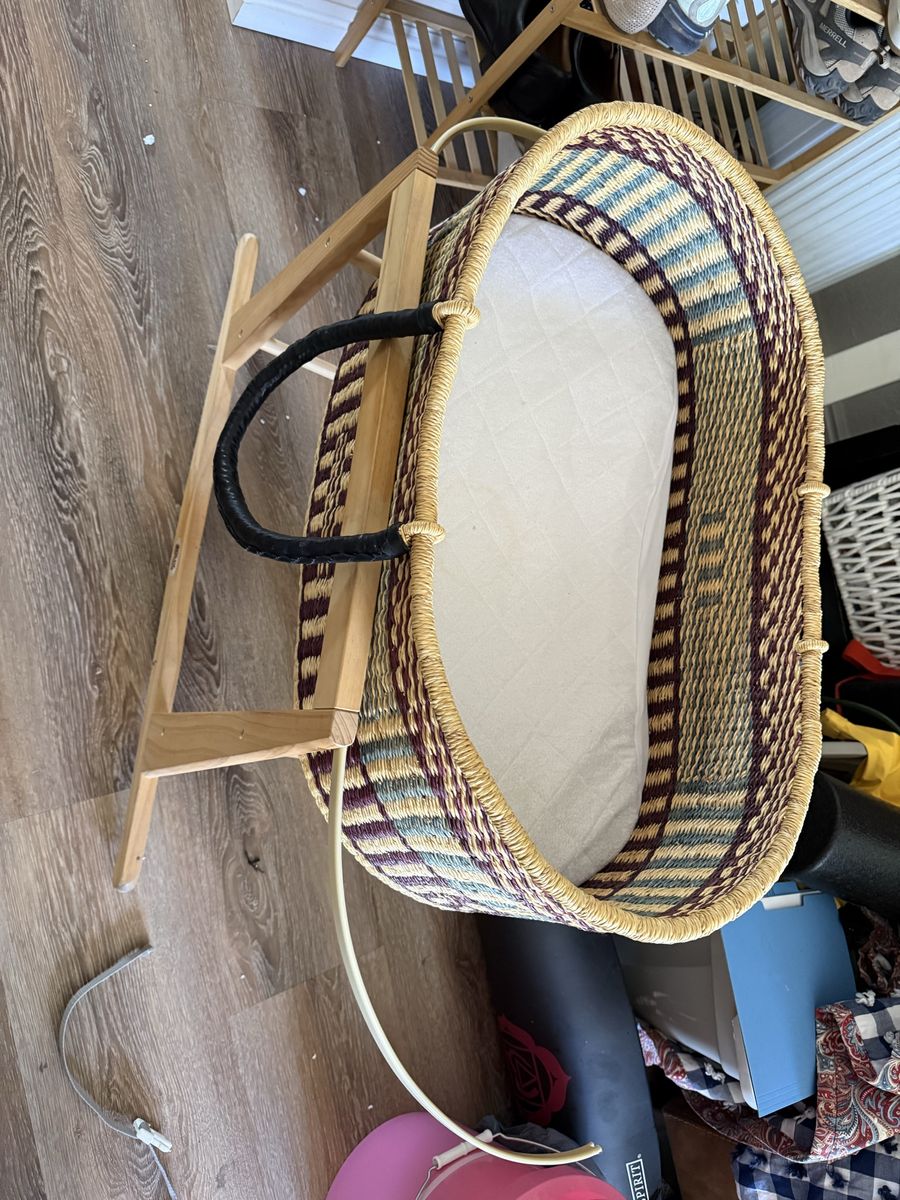 Moses Basket bassinet and stand