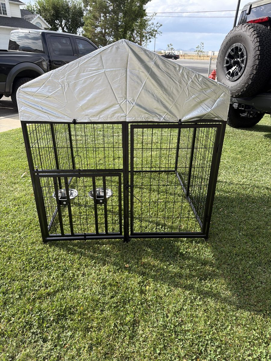 Heavy Duty Metal Outdoor Dog Kennel with Roof and Feeding Bowls 4ftX4ftX 4.25 ft H
