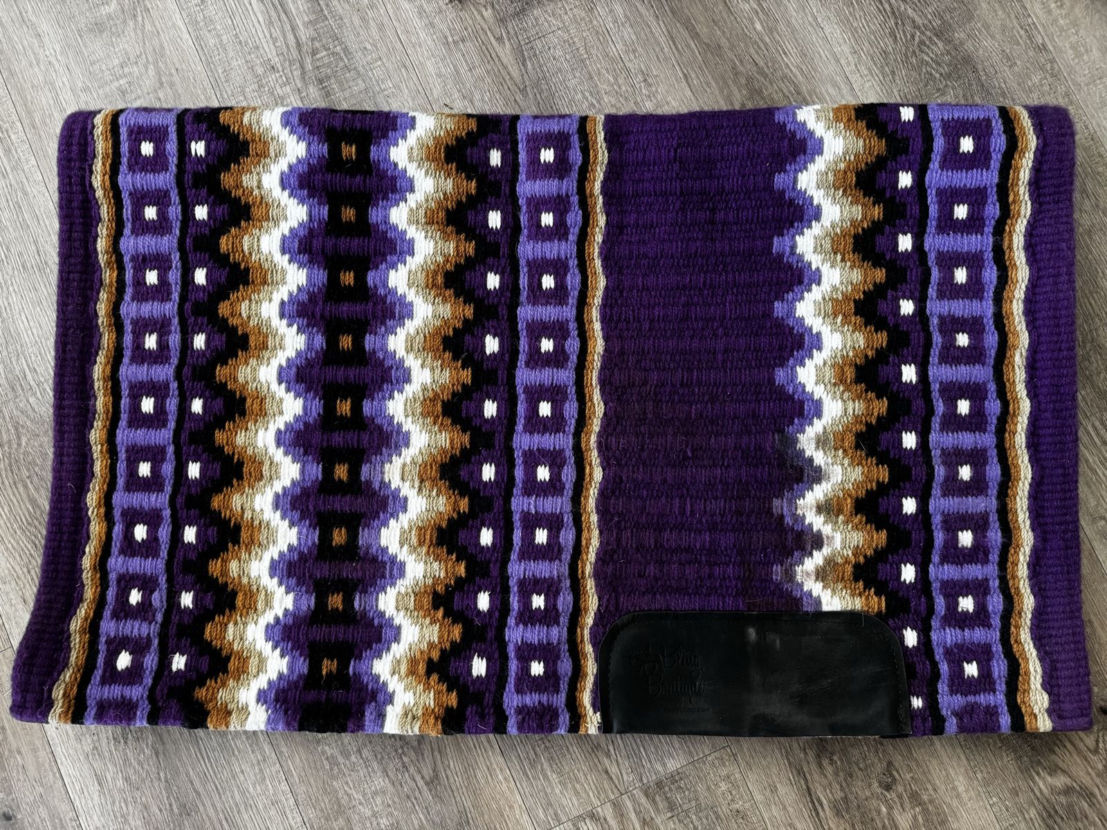 Oversized Bling Boutique Show Pad