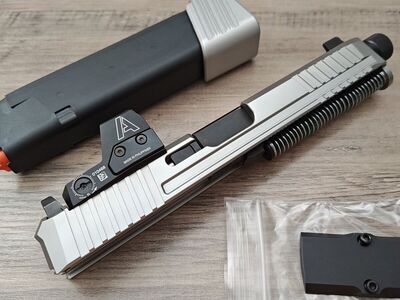 Complete Glock 17 Gen 3 Slide and Extended Mag G17