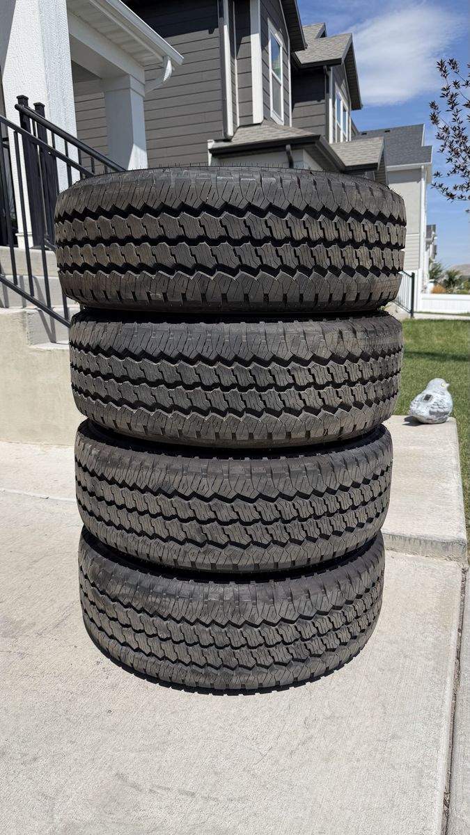 275/70R18 Bridgestone Dueller AT Load E New